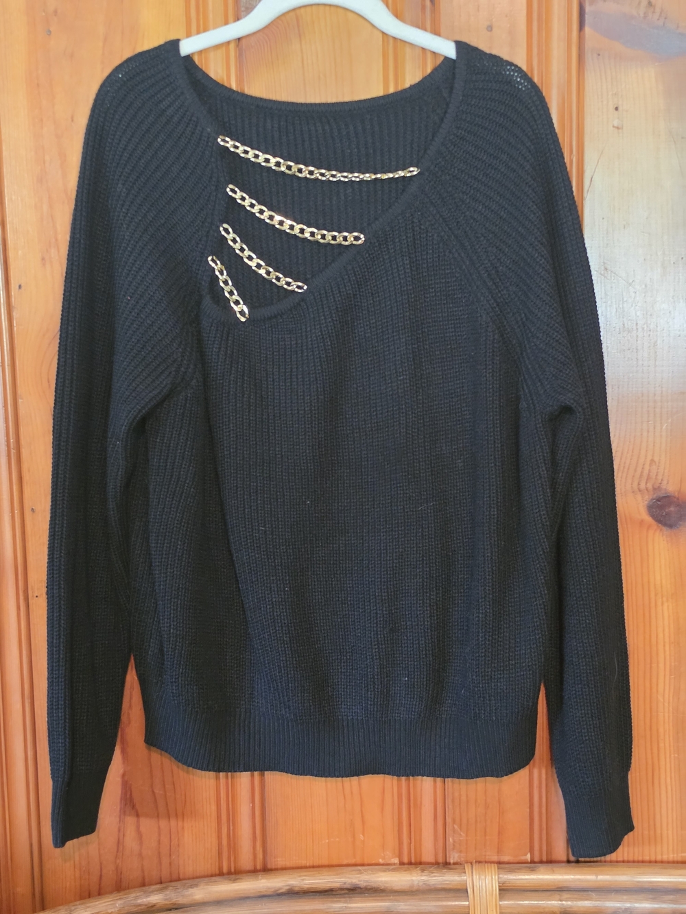 SHEIN Black V‑Neck Knit Sweater with Gold Chain Detail